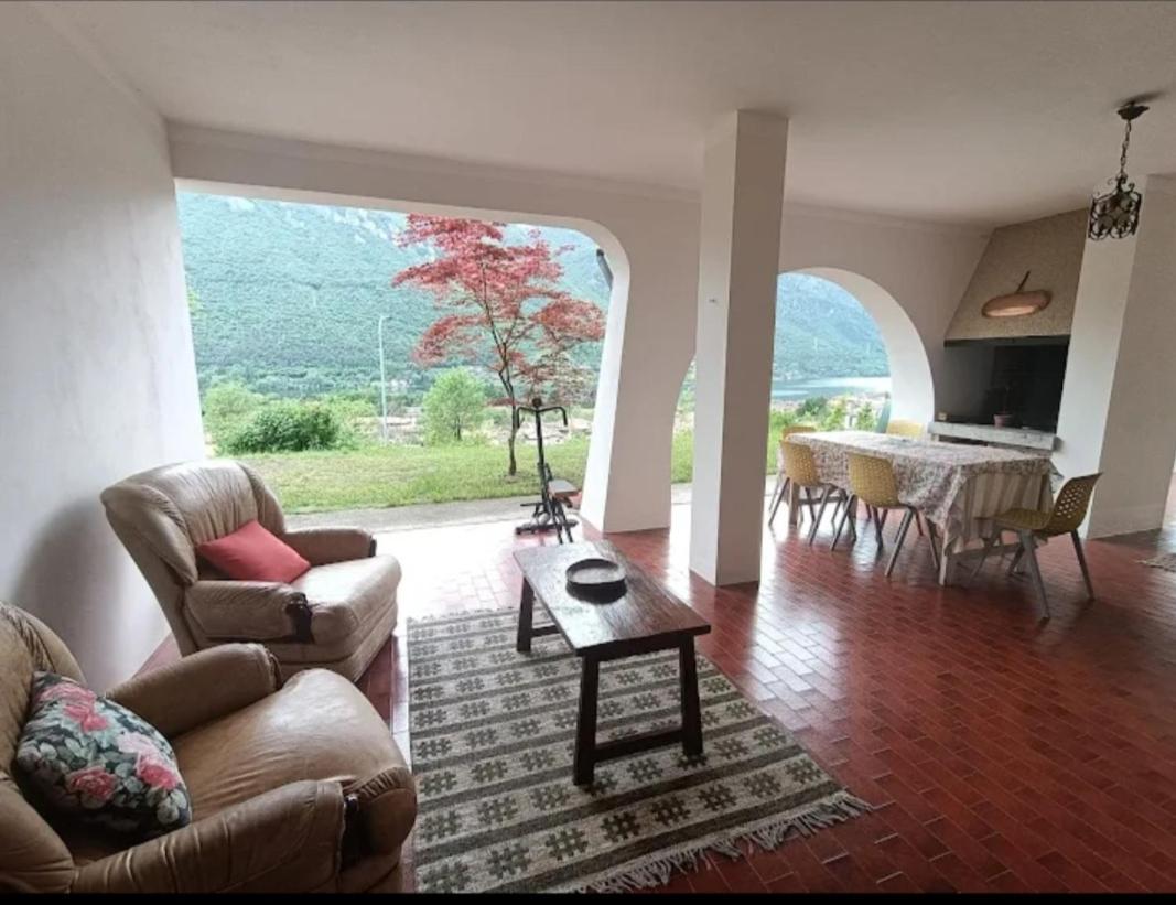 B&B Le Rose Crone Zewnętrze zdjęcie