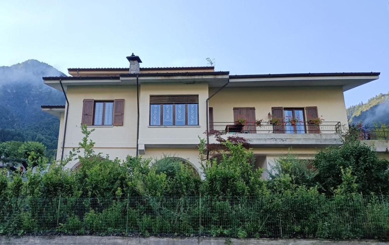 B&B Le Rose Crone Zewnętrze zdjęcie